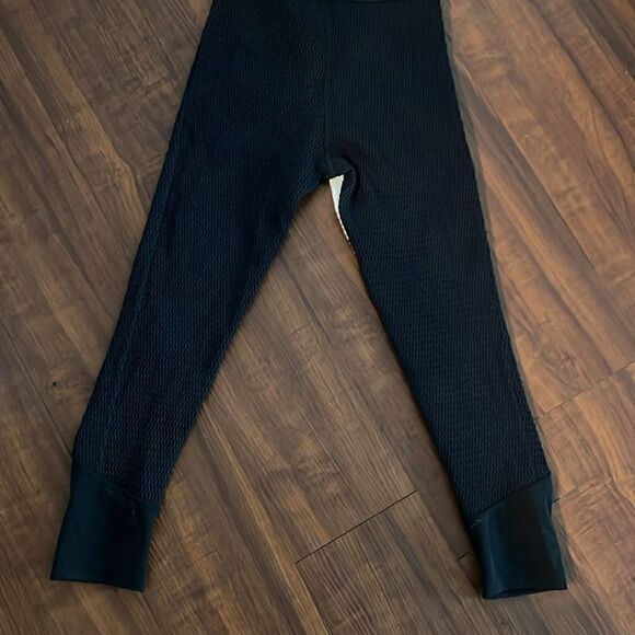 Planet Blue Black and White Leggings - Size Medium - Picture 4 of 6